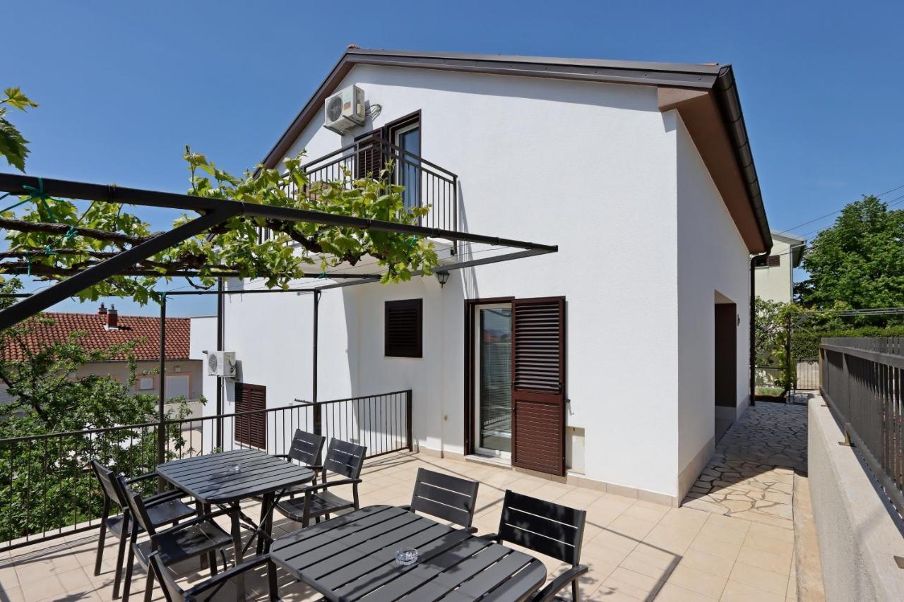 Apartments And Rooms With Parking Space Selce, Crikvenica - 2362 Extérieur photo