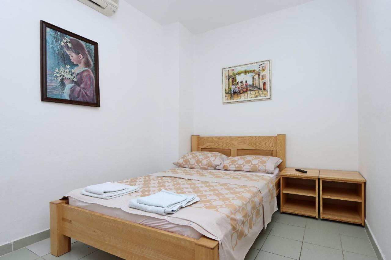 Apartments And Rooms With Parking Space Selce, Crikvenica - 2362 Extérieur photo