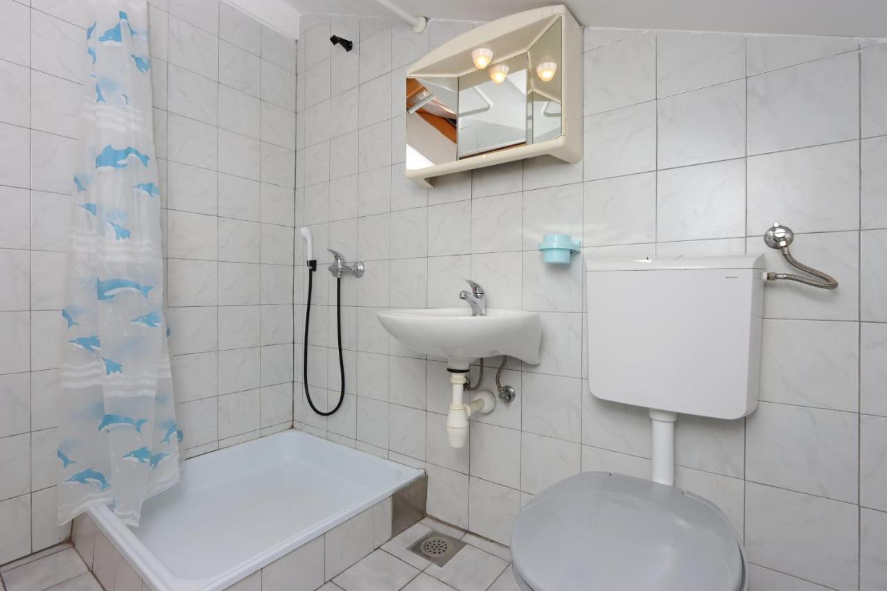 Apartments And Rooms With Parking Space Selce, Crikvenica - 2362 Extérieur photo