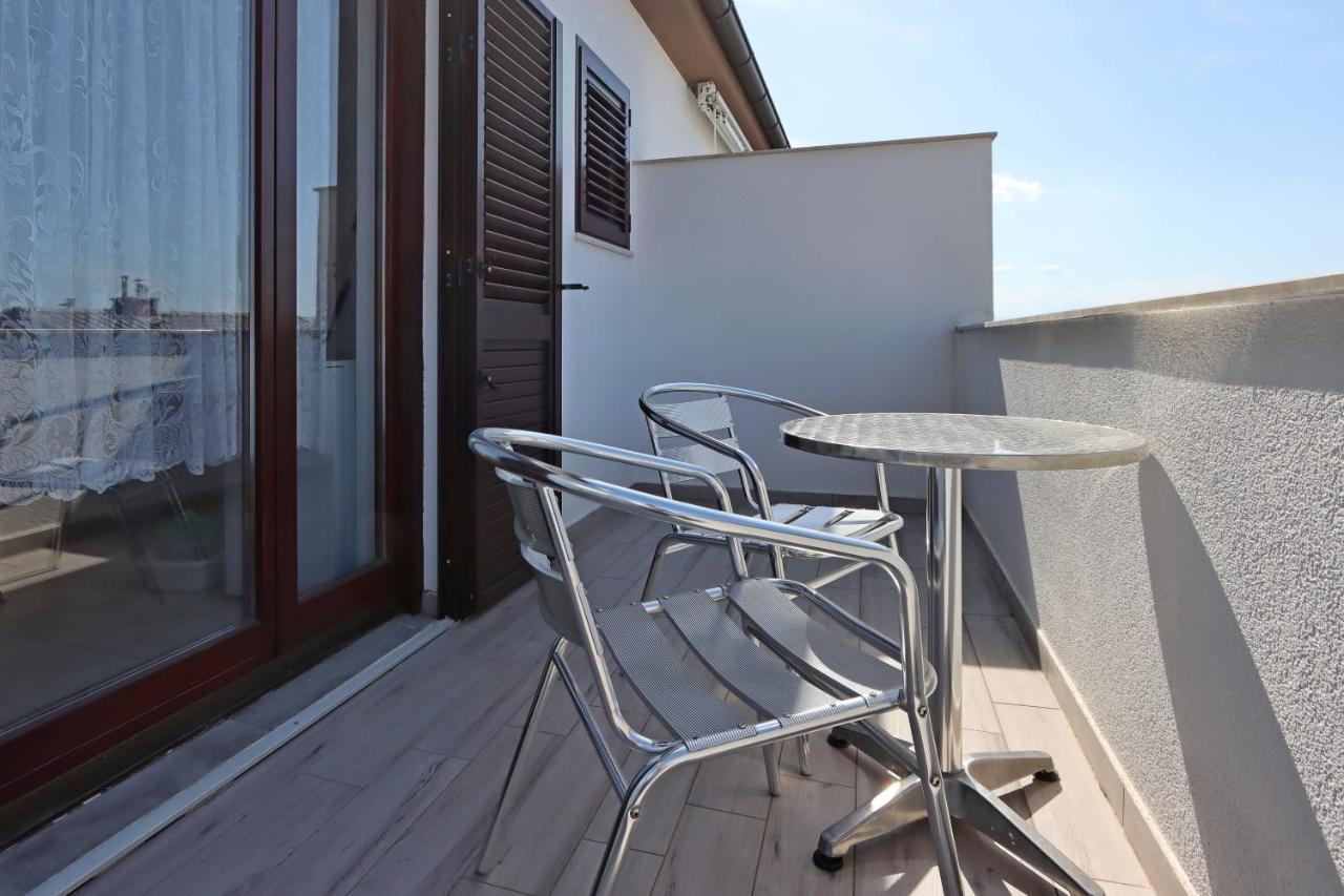 Apartments And Rooms With Parking Space Selce, Crikvenica - 2362 Extérieur photo